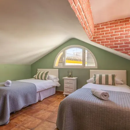 Atico 5 Centro Apartment